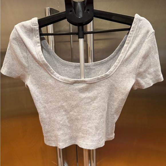 Universal Thread Gray Ribbed Crop Top - Picture 4 of 7